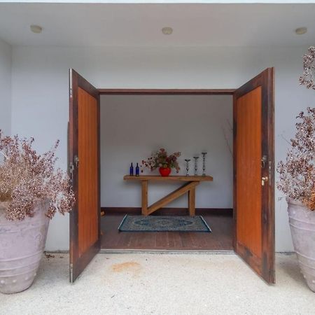 Villa Nambung Selong Belanak Kültér fotó